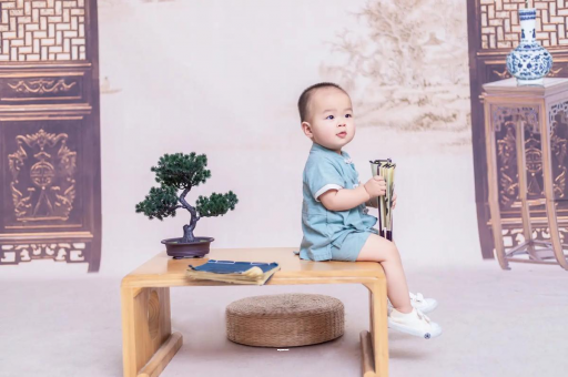 晋中宝宝打喷嚏流清水鼻涕