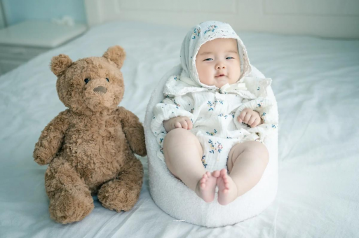 晋中宝宝吐奶是什么原因